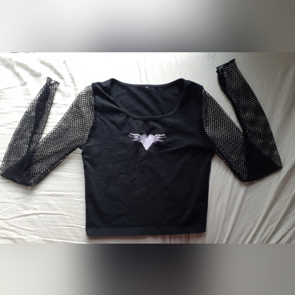 Sugar thrillz Divine Heart of Destruction Fishnet top,xs/s, black